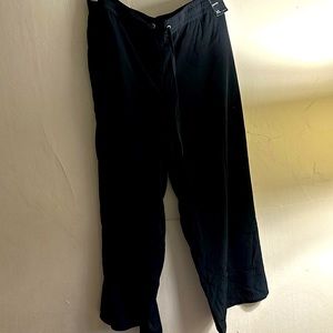 NWT WOMENS GAUCHO PANTS